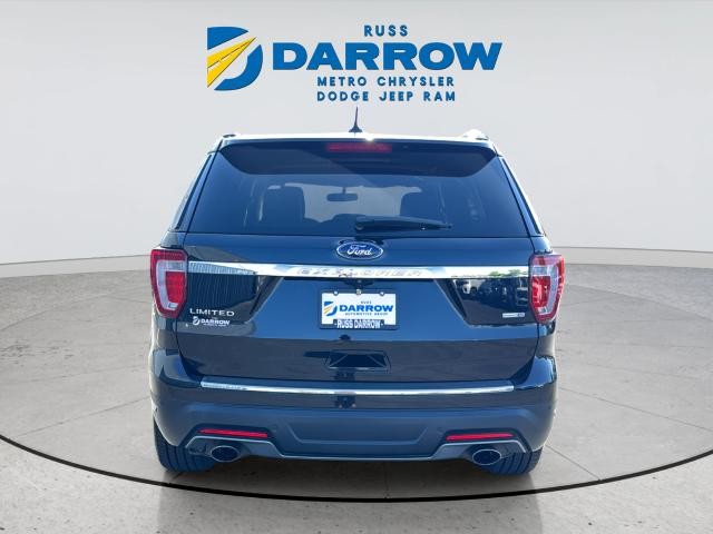 Ford Explorer Vehicle Full-screen Gallery Image 4