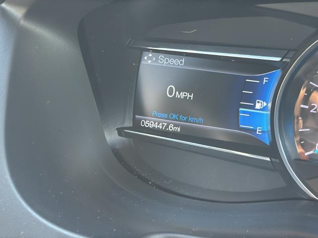 Ford Explorer Vehicle Full-screen Gallery Image 11