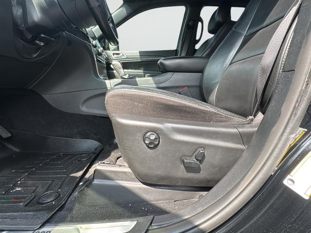 Jeep Grand Cherokee Vehicle Full-screen Gallery Image 14