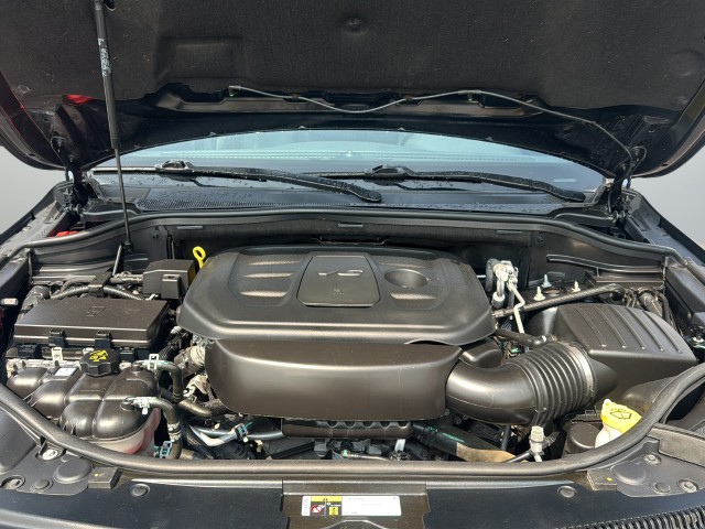 Jeep Grand Cherokee Vehicle Full-screen Gallery Image 31