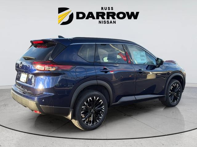 Nissan Rogue Vehicle Full-screen Gallery Image 5