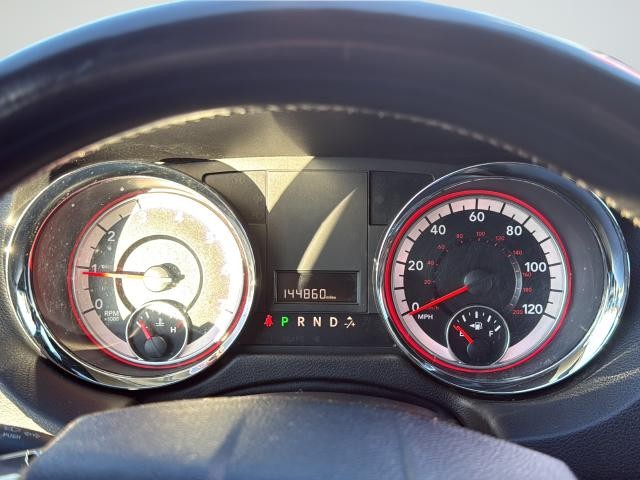 Dodge Grand Caravan Vehicle Full-screen Gallery Image 12