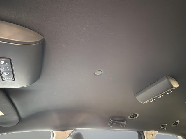 Dodge Grand Caravan Vehicle Full-screen Gallery Image 19