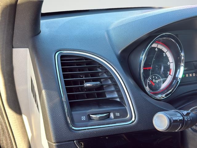 Dodge Grand Caravan Vehicle Full-screen Gallery Image 31