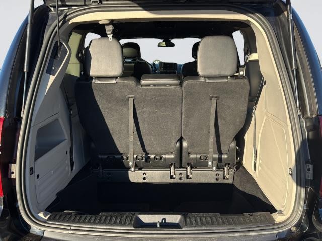 Dodge Grand Caravan Vehicle Full-screen Gallery Image 34