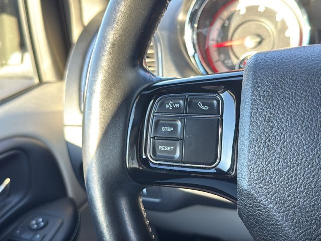 Dodge Grand Caravan Vehicle Full-screen Gallery Image 38