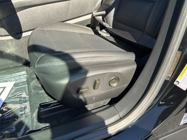 Chevrolet Blazer EV Vehicle Full-screen Gallery Image 18