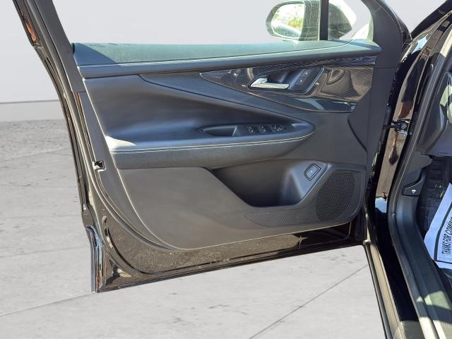 Chevrolet Blazer EV Vehicle Full-screen Gallery Image 29