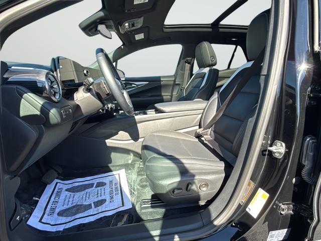 Chevrolet Blazer EV Vehicle Full-screen Gallery Image 10