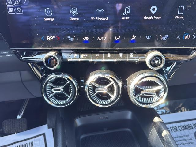 Chevrolet Blazer EV Vehicle Full-screen Gallery Image 21