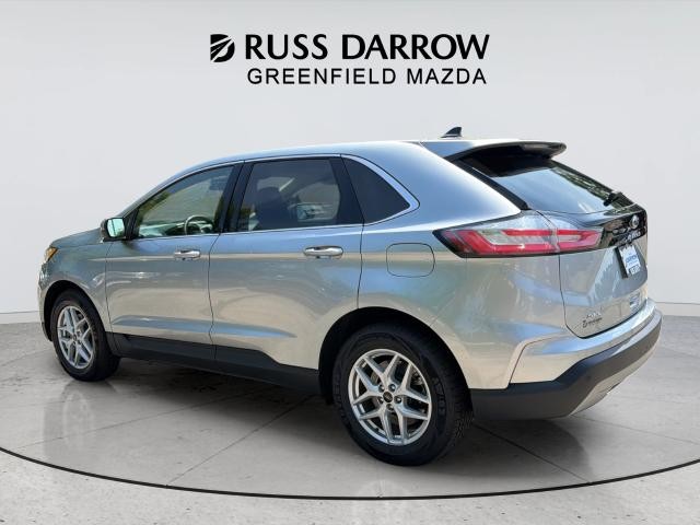 Ford Edge Vehicle Full-screen Gallery Image 3