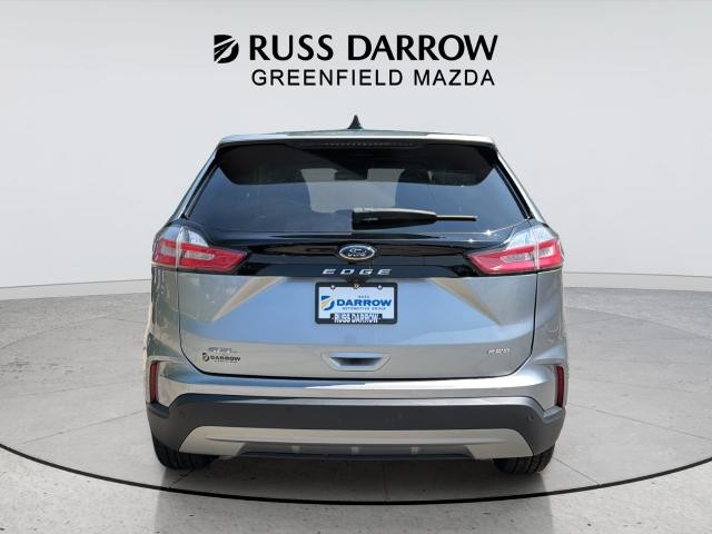 Ford Edge Vehicle Full-screen Gallery Image 4