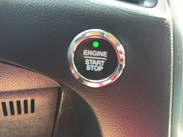Ford Edge Vehicle Full-screen Gallery Image 13