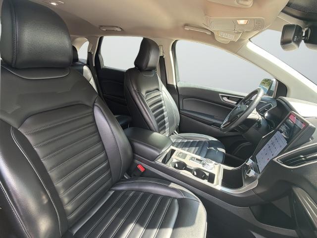 Ford Edge Vehicle Full-screen Gallery Image 27