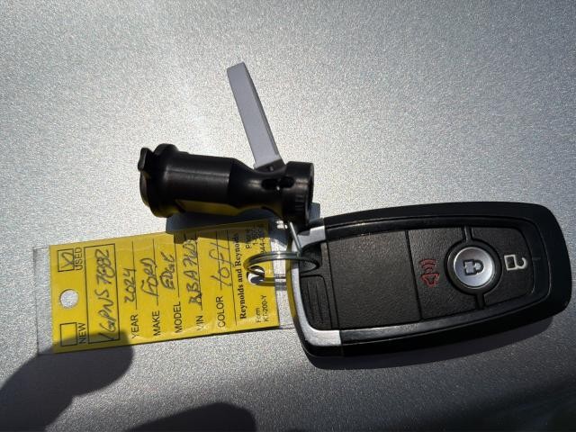Ford Edge Vehicle Full-screen Gallery Image 31
