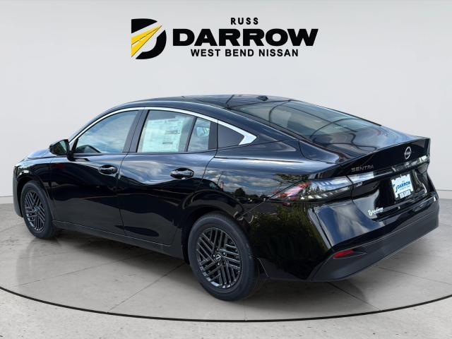 Nissan Sentra Vehicle Full-screen Gallery Image 3