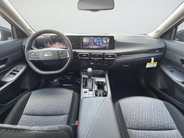 Nissan Sentra Vehicle Full-screen Gallery Image 9