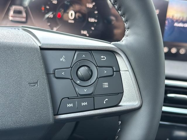 Nissan Sentra Vehicle Full-screen Gallery Image 17