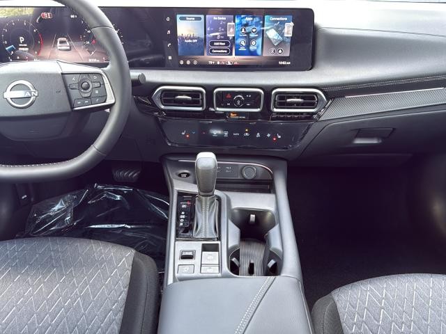 Nissan Sentra Vehicle Full-screen Gallery Image 20