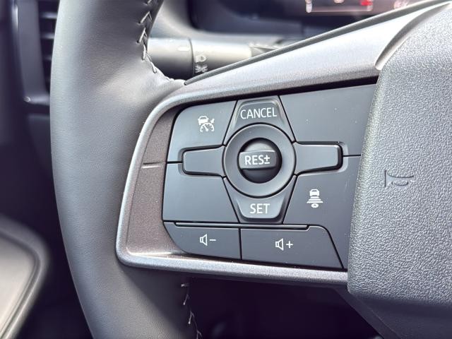 Nissan Sentra Vehicle Full-screen Gallery Image 39