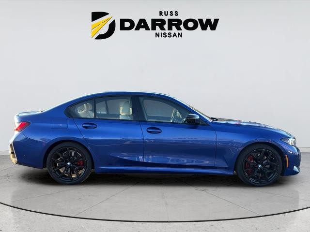 BMW 3 Series Vehicle Full-screen Gallery Image 06