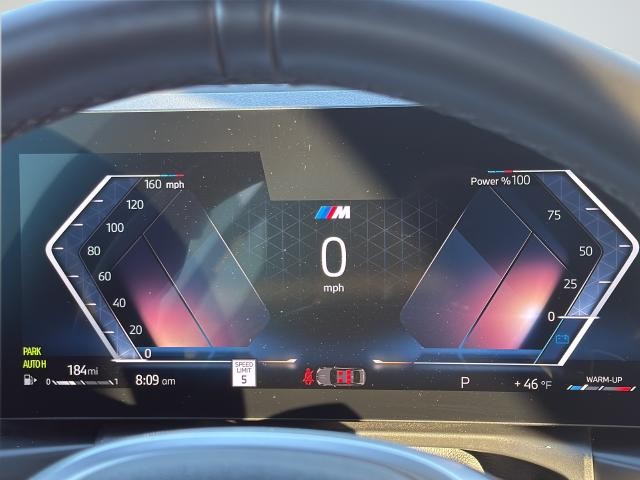 BMW 3 Series Vehicle Full-screen Gallery Image 12