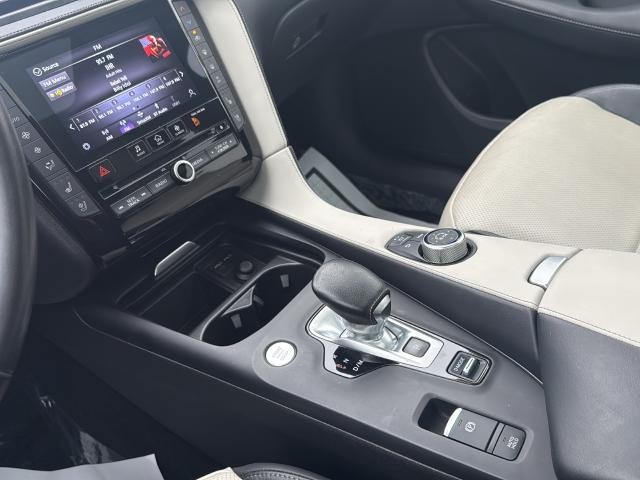 INFINITI QX55 Vehicle Full-screen Gallery Image 21