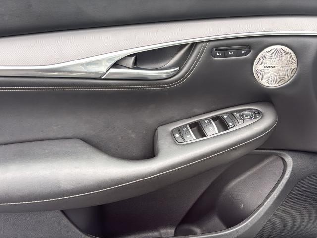 INFINITI QX55 Vehicle Full-screen Gallery Image 23