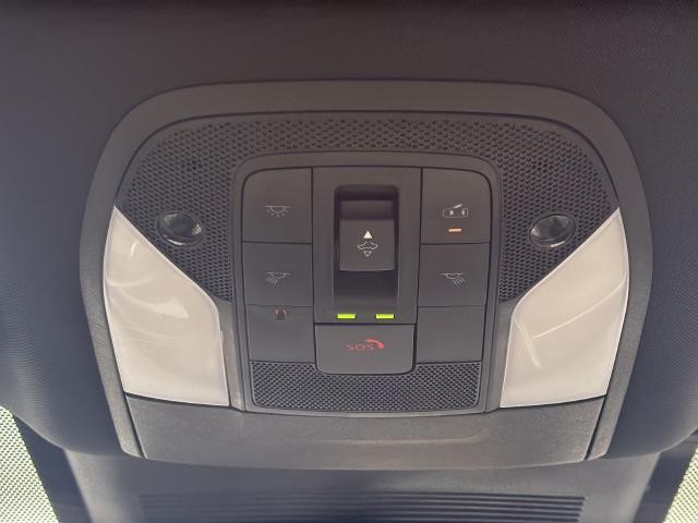 INFINITI QX55 Vehicle Full-screen Gallery Image 34