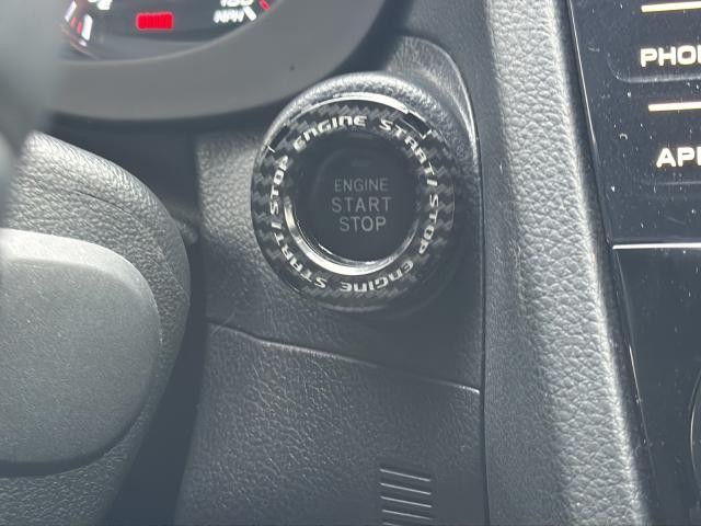 Subaru WRX Vehicle Full-screen Gallery Image 14