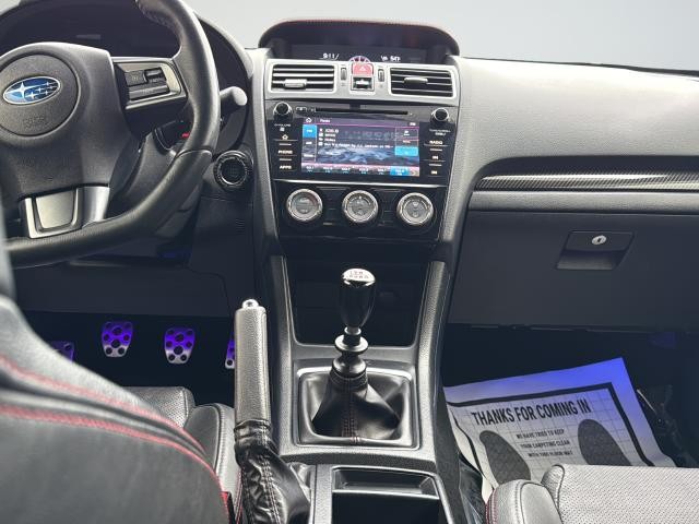 Subaru WRX Vehicle Full-screen Gallery Image 21