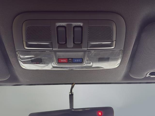 Subaru WRX Vehicle Full-screen Gallery Image 36