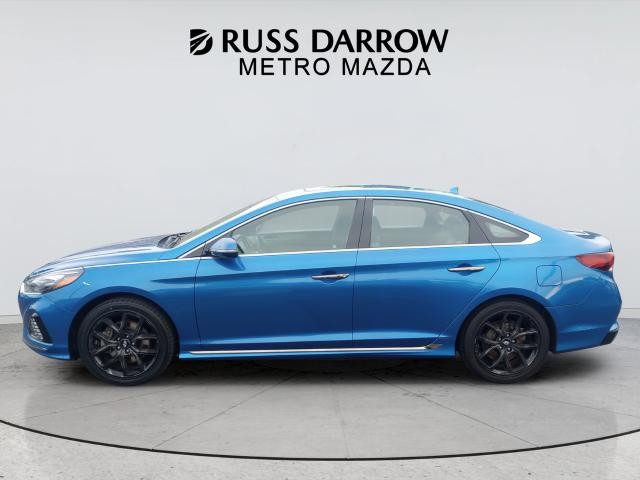 Hyundai Sonata Vehicle Full-screen Gallery Image 2