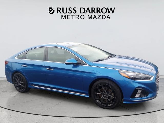Hyundai Sonata Vehicle Full-screen Gallery Image 7