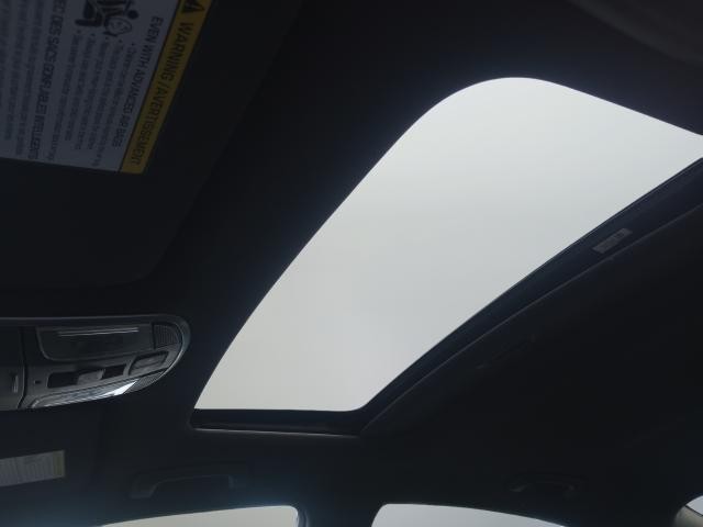 Hyundai Sonata Vehicle Full-screen Gallery Image 19