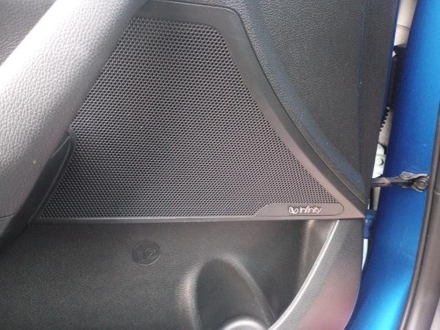 Hyundai Sonata Vehicle Full-screen Gallery Image 31