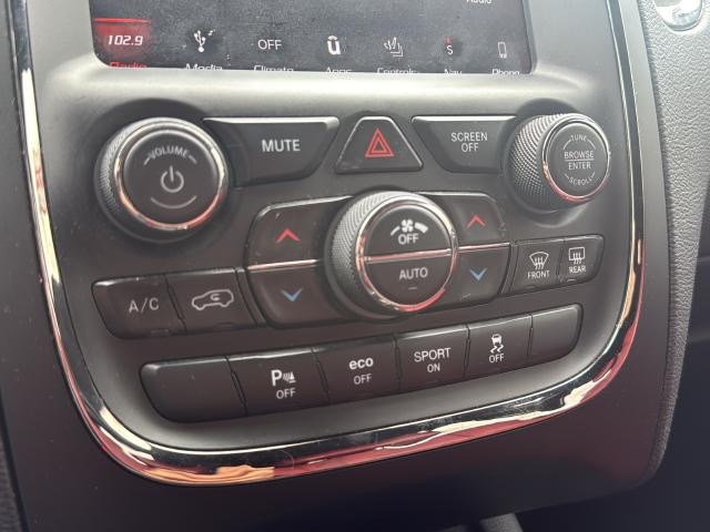 Dodge Durango Vehicle Full-screen Gallery Image 17