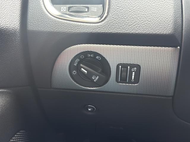 Dodge Durango Vehicle Full-screen Gallery Image 22