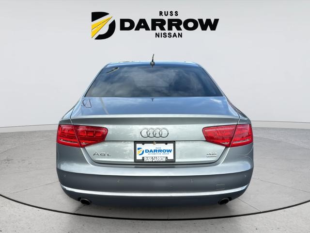 Audi A8 L Vehicle Full-screen Gallery Image 4