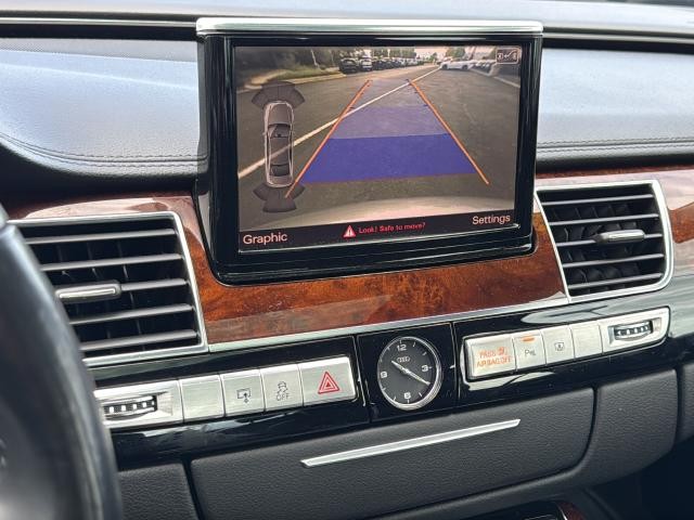Audi A8 L Vehicle Full-screen Gallery Image 14