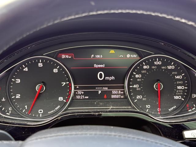 Audi A8 L Vehicle Full-screen Gallery Image 22