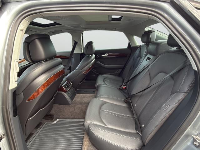 Audi A8 L Vehicle Full-screen Gallery Image 26