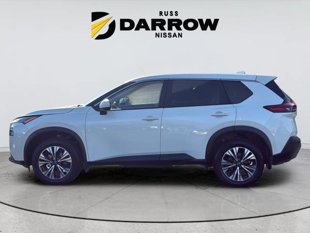 Nissan Rogue Vehicle Full-screen Gallery Image 2