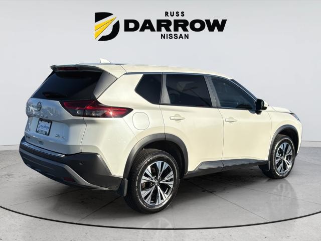 Nissan Rogue Vehicle Full-screen Gallery Image 5