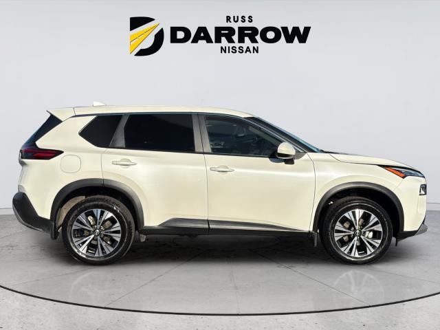 Nissan Rogue Vehicle Full-screen Gallery Image 6