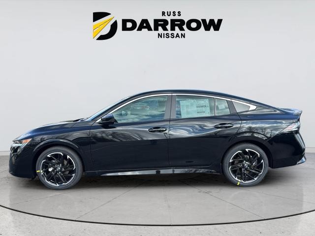 Nissan Sentra Vehicle Full-screen Gallery Image 2