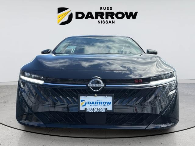Nissan Sentra Vehicle Full-screen Gallery Image 8