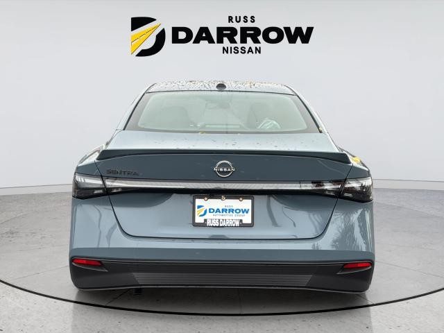 Nissan Sentra Vehicle Full-screen Gallery Image 4