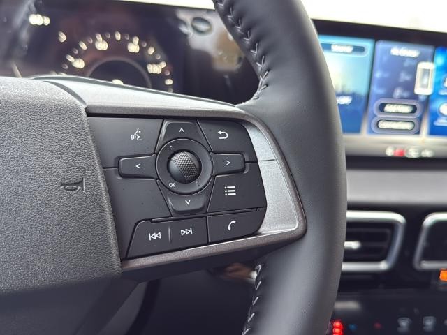 Nissan Sentra Vehicle Full-screen Gallery Image 17