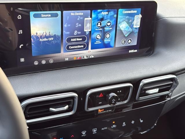Nissan Sentra Vehicle Full-screen Gallery Image 14
